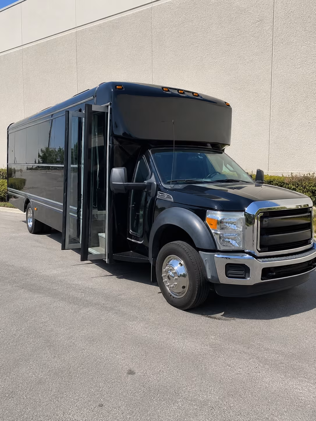Seattle Birthday, Sweet 16, & Quinceañera Party Bus Rentals