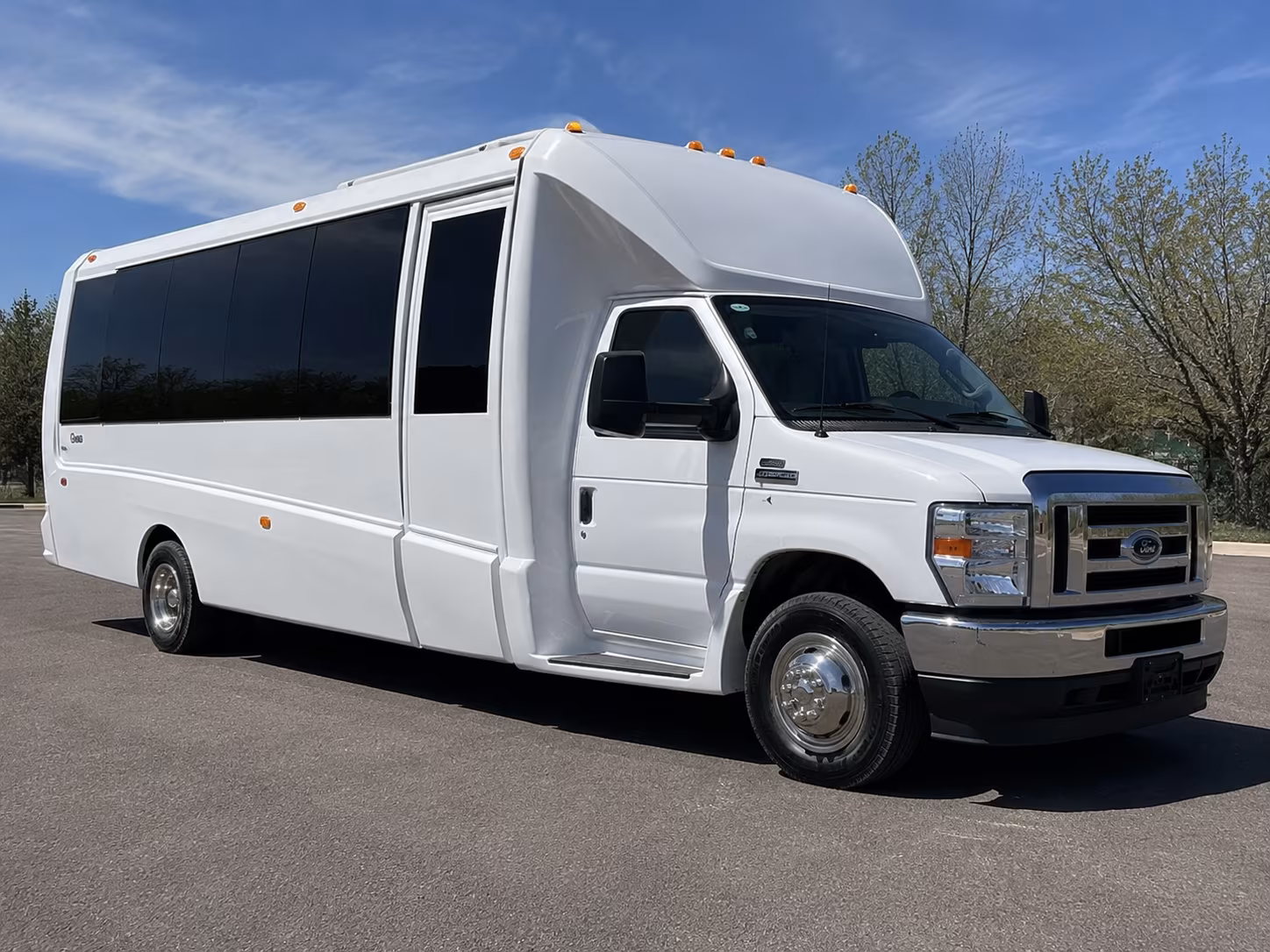 Spokane Valley Winery Tour & Pub Crawl Transportation party bus exterior