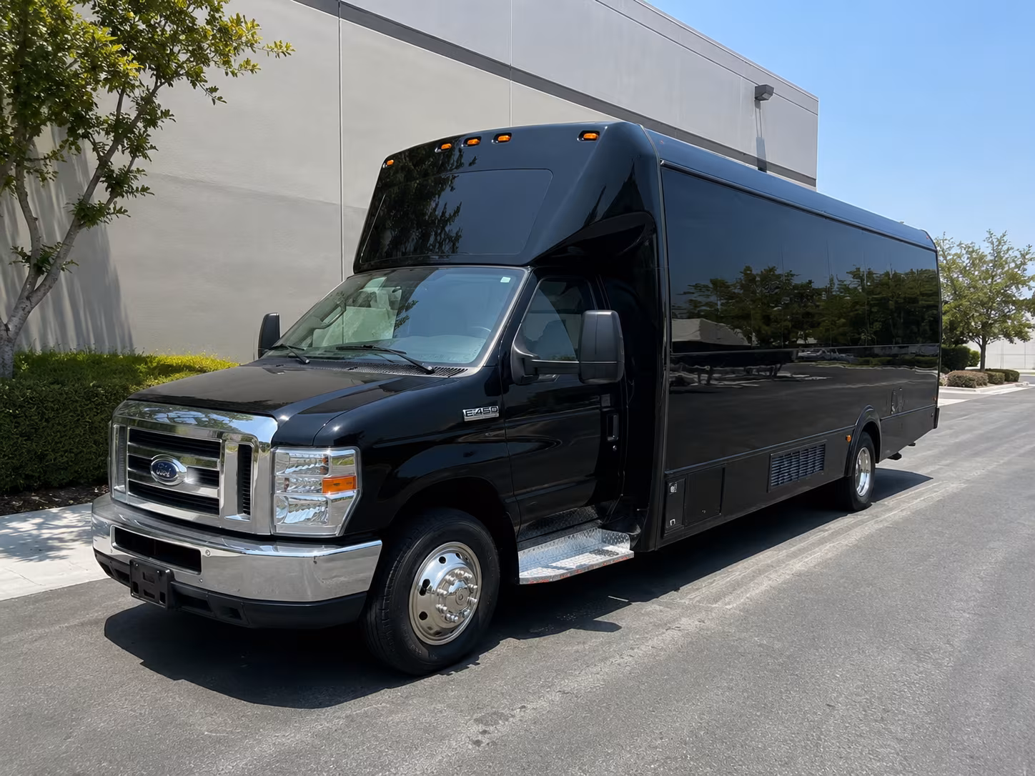 Tacoma Birthday, Sweet 16, & Quinceañera Party Bus Rentals