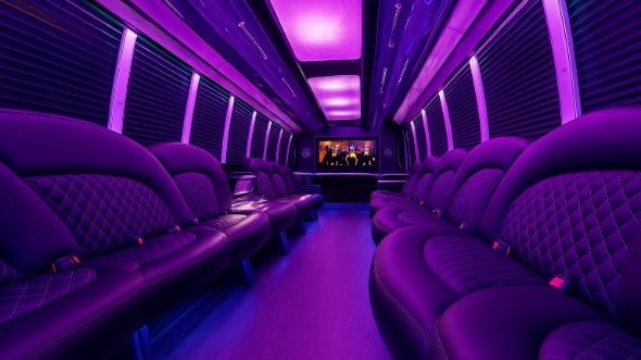 yakima 20 passenger party bus
